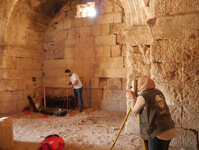 Total station training in the Al-Nuaijis Mausoleum